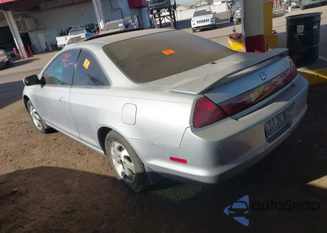 2000 Honda Accord 2.3 Ex z USA, uszkodzony, nr VIN 1HGCG3250YA032649